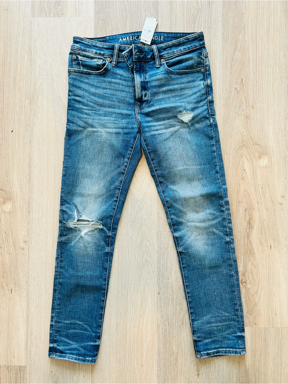 American Eagle Outfitters Men’s Distressed Blue Skinny Jeans NWT